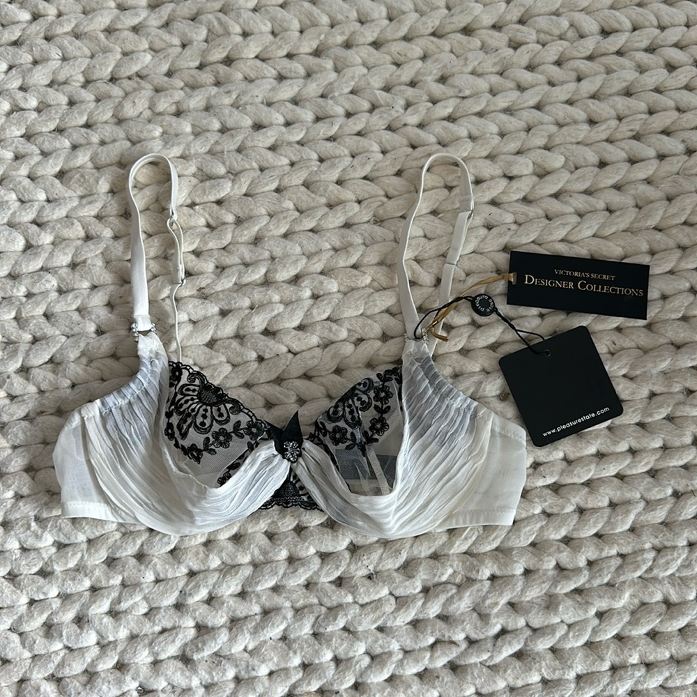 Victoria Secret Designer Collection Bra size 34B